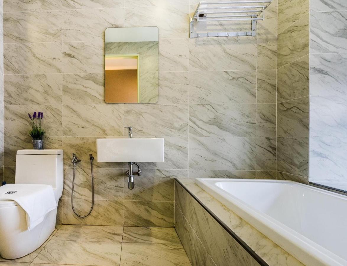 Imperio Residence Bathtub Studio At Malacca Town-Near Jonker Street Екстериор снимка