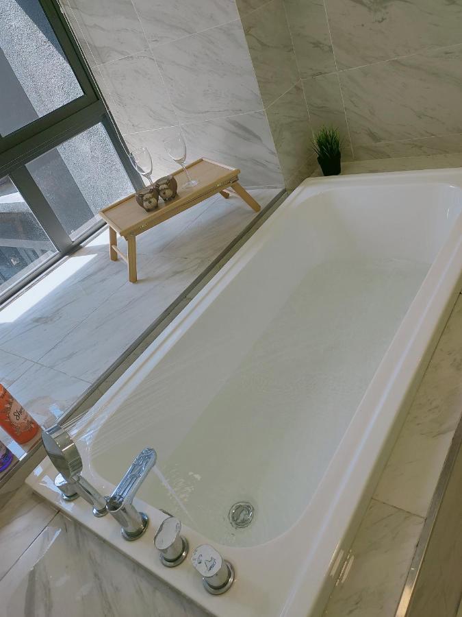 Imperio Residence Bathtub Studio At Malacca Town-Near Jonker Street Екстериор снимка