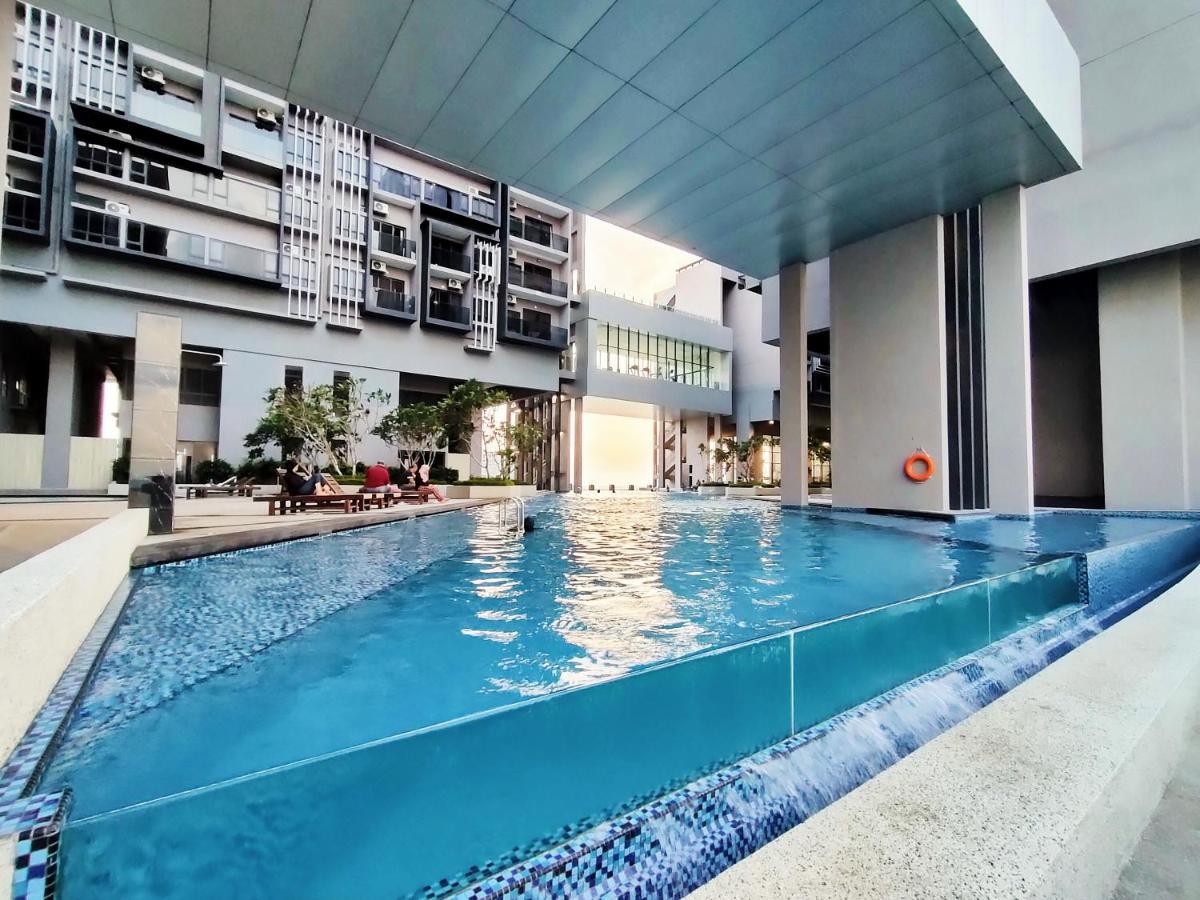 Imperio Residence Bathtub Studio At Malacca Town-Near Jonker Street Екстериор снимка
